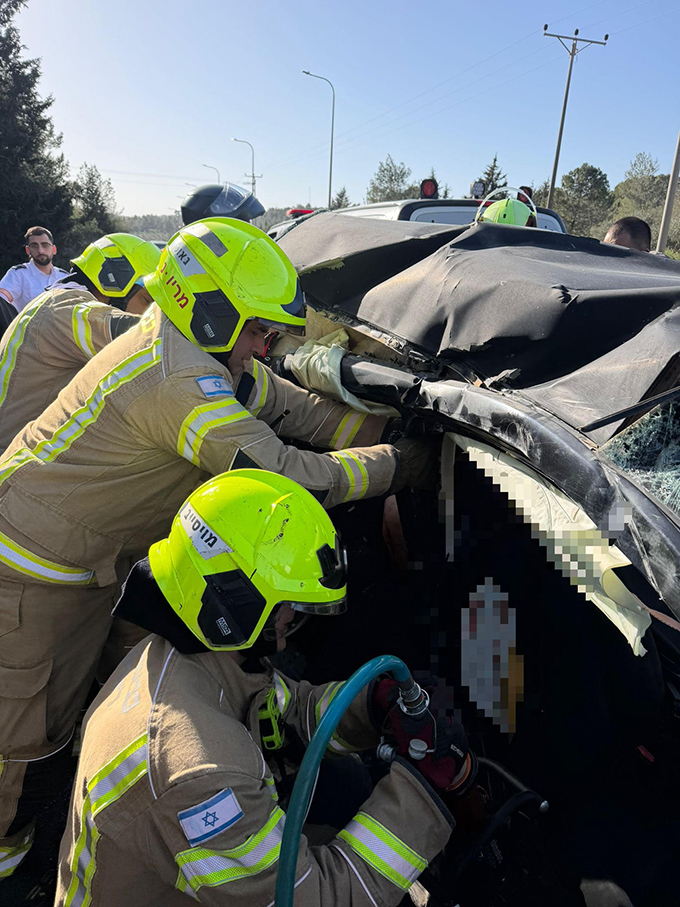 مصرع ثلاثة شبان وإصابة آخرين بحادث طرق على شارع 805 قرب سخنين